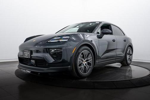 2025 Porsche Macan Macan Electric 4