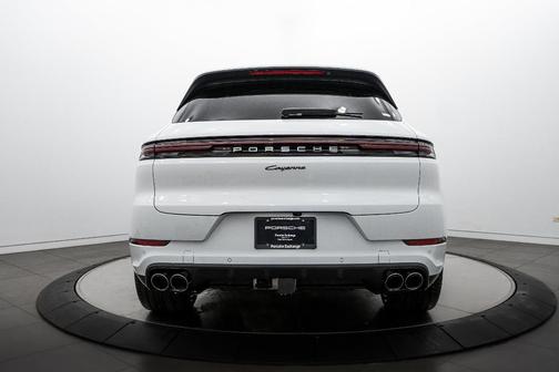 2026 Porsche Cayenne Base