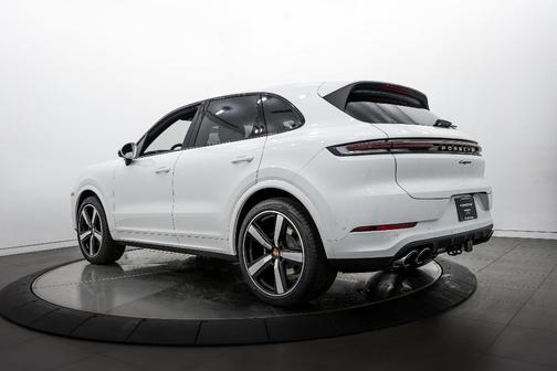 2026 Porsche Cayenne Base
