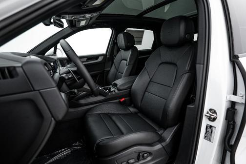 2026 Porsche Cayenne Base