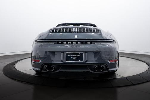 2026 Porsche 911 Carrera 4S