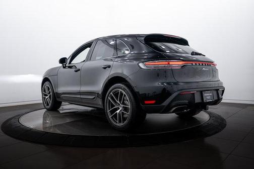 2026 Porsche Macan 