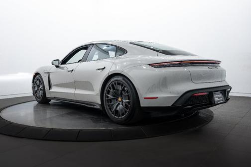 2023 Porsche Taycan GTS