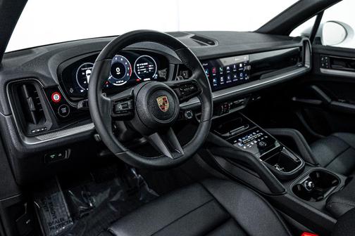 2025 Porsche Cayenne 