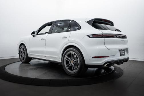 2025 Porsche Cayenne 