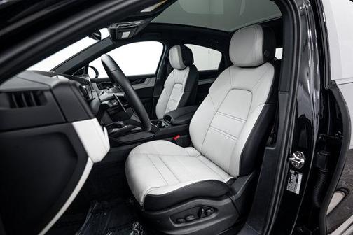 2025 Porsche Cayenne S