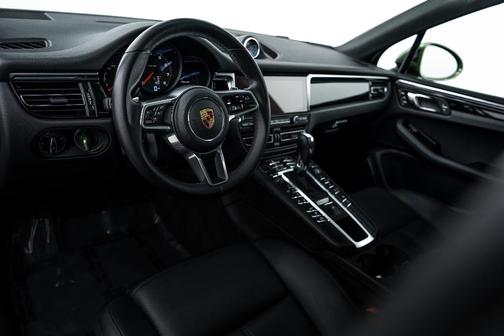2020 Porsche Macan 