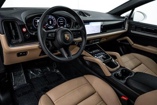 2025 Porsche Cayenne AWD
