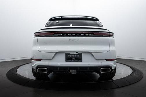 2025 Porsche Cayenne AWD