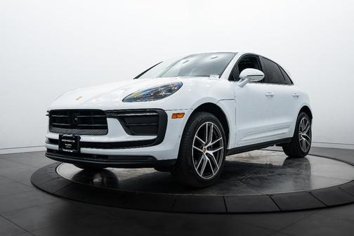 2022 Porsche Macan