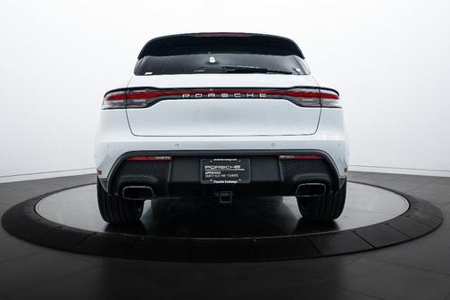 2022 Porsche Macan