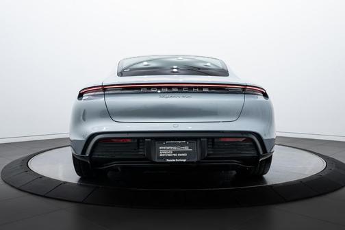 2022 Porsche Taycan 4S