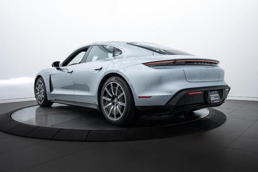 2022 Porsche Taycan 4S