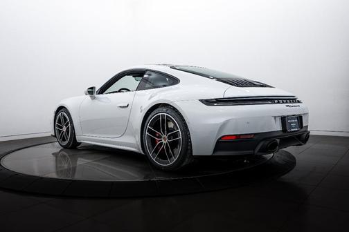 2026 Porsche 911 Carrera 4S