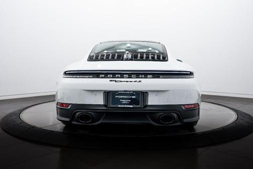 2026 Porsche 911 Carrera 4S