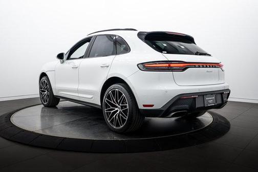 White 2023 Porsche Macan