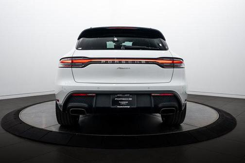 White 2023 Porsche Macan