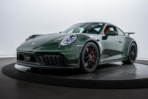 2026 Porsche 911 Carrera 4 GTS