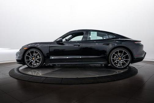 2023 Porsche Taycan 