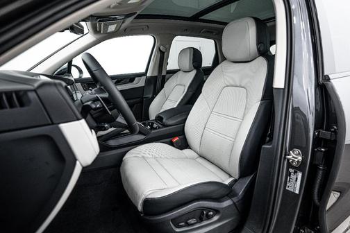 2025 Porsche Cayenne Base
