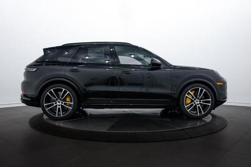 2025 Porsche Cayenne Turbo