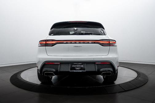 2025 Porsche Macan Macan
