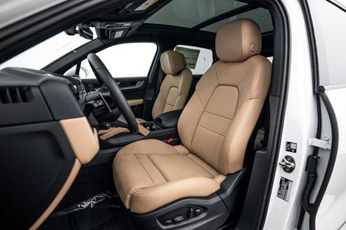 2026 Porsche Cayenne AWD