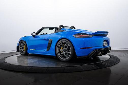 2024 Porsche 718 Spyder RS