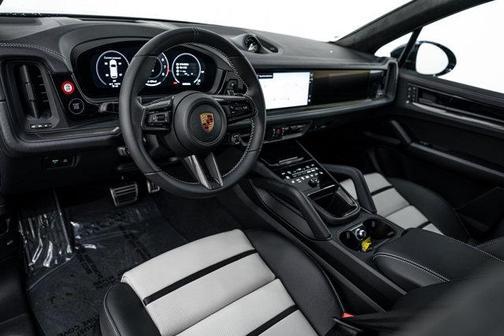2026 Porsche Cayenne GTS
