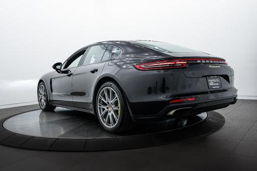 2019 Porsche Panamera E-Hybrid 4