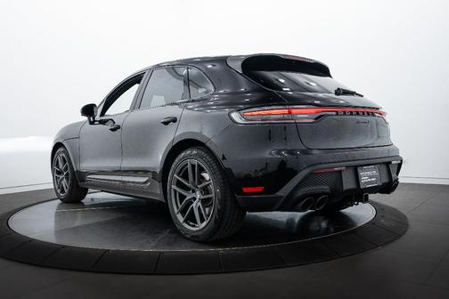 2025 Porsche Macan T