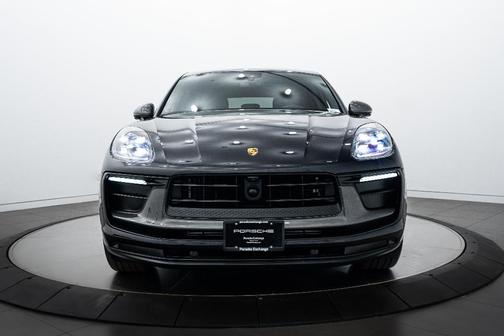 2025 Porsche Macan T