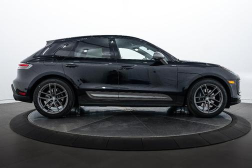 2025 Porsche Macan T