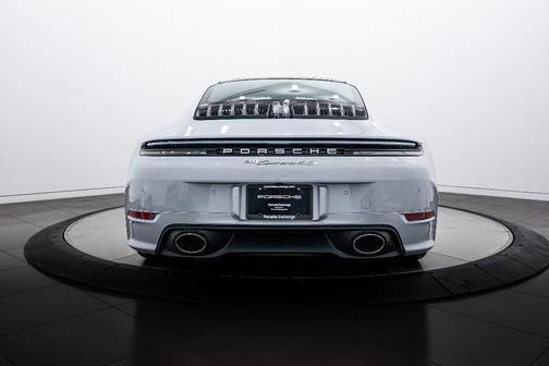 2026 Porsche 911 Carrera 4S