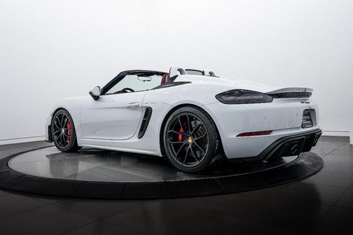 2021 Porsche 718 Spyder 