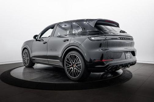 Black Metallic 2026 Porsche Cayenne S