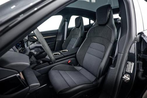 2025 Porsche Taycan 4S