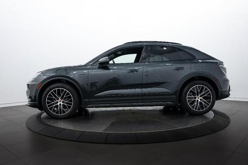 2025 Porsche Macan Electric 4