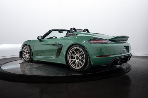 2024 Porsche 718 Spyder RS