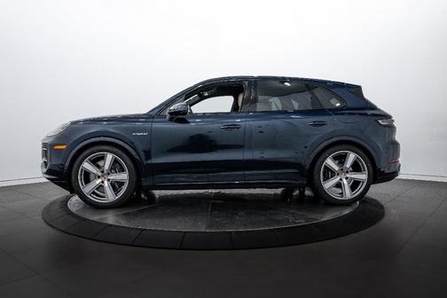 2026 Porsche Cayenne AWD