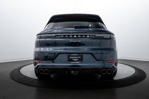 2026 Porsche Cayenne AWD