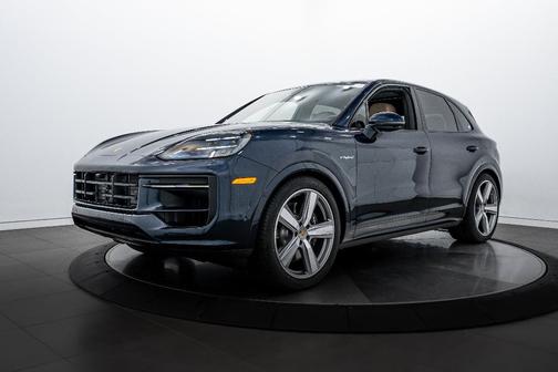 2026 Porsche Cayenne AWD