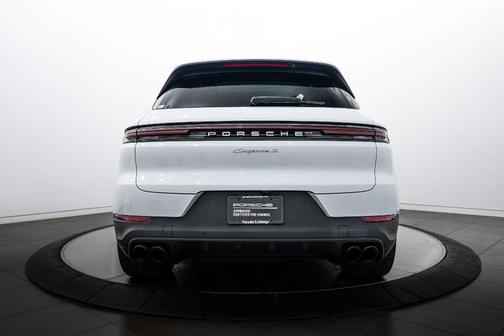 2025 Porsche Cayenne S