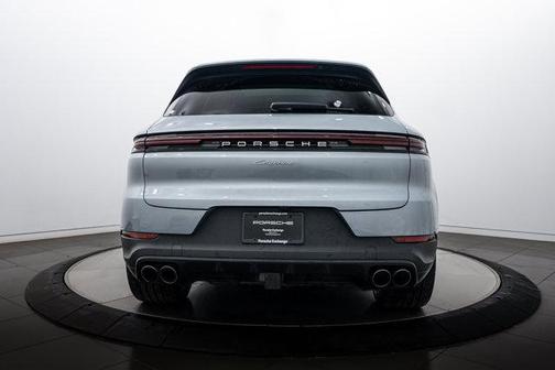 2024 Porsche Cayenne 
