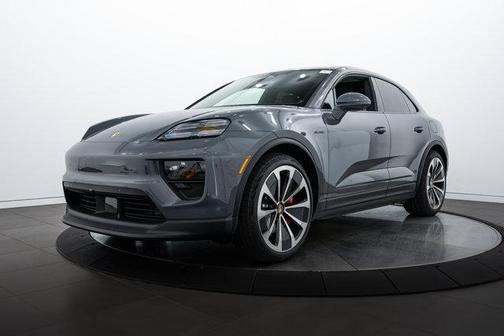 2025 Porsche Macan 4S