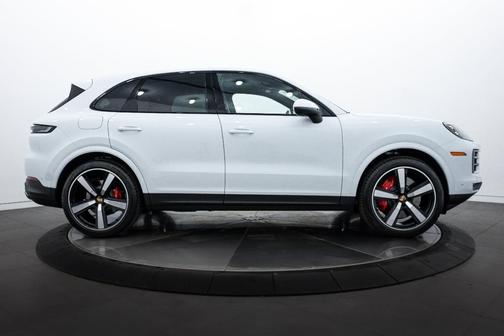 2025 Porsche Cayenne S