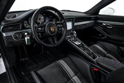 2018 Porsche 911 GT3