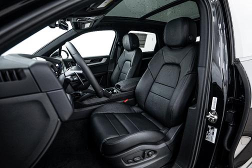 2025 Porsche Cayenne