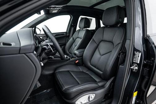 2026 Porsche Macan T