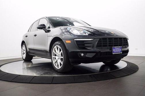 Photo 2 of 22 of 2018 Porsche Macan Base